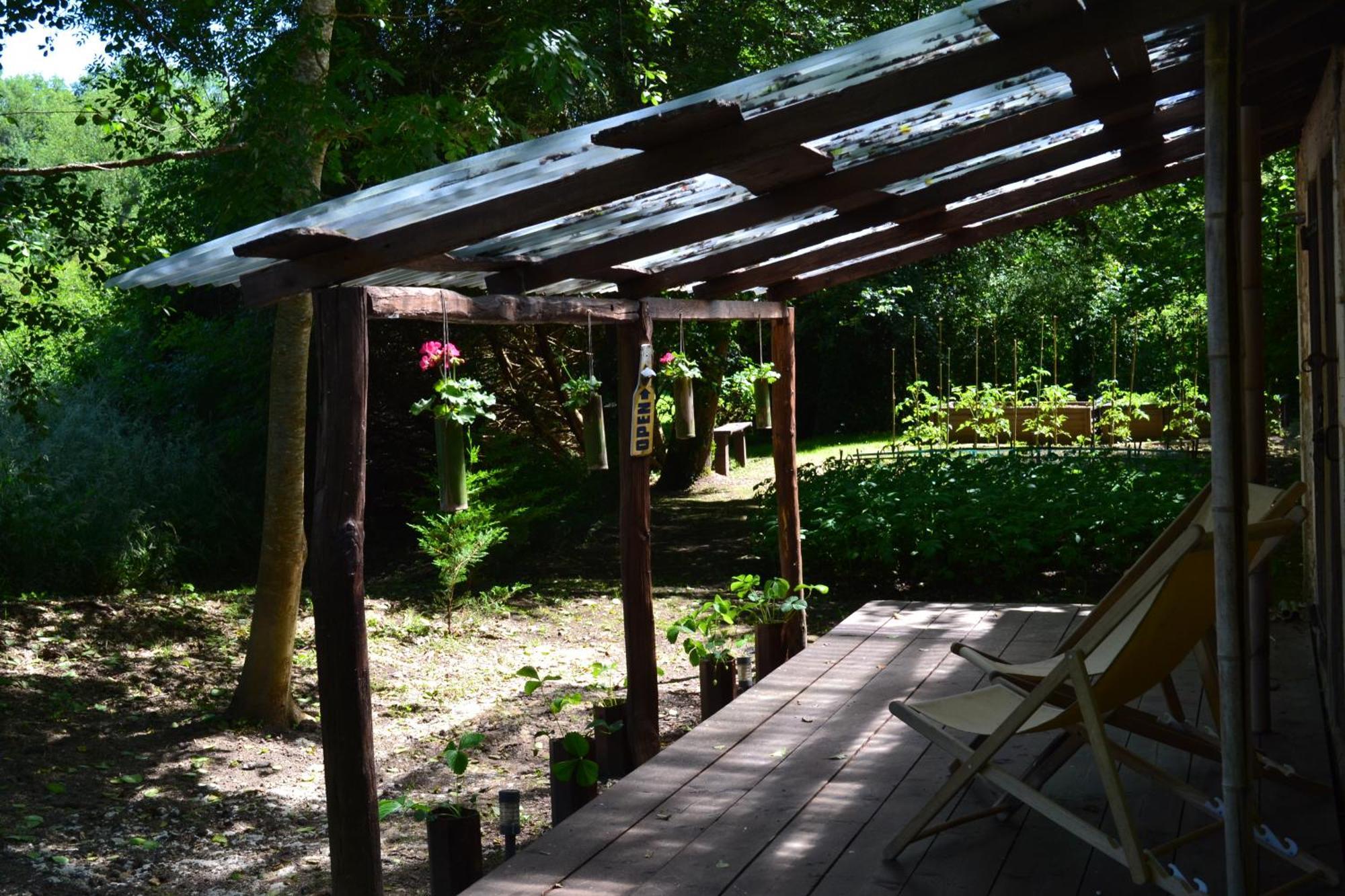 Les Bruyeres B&B 2 Montbron 外观 照片
